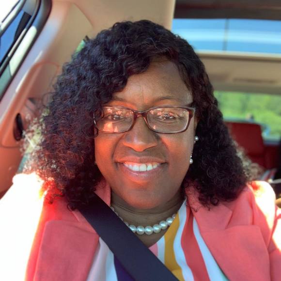 Meet your Posher, Alisa - Picture 1 of 1